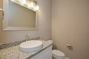 3712 Easy St, Houston, TX 77026 - Photo 13