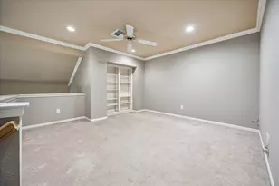 4443 Castle Ct Pl, Houston, TX 77006 - Photo 11