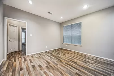 4443 Castle Court Place, Houston, TX 77006 - Photo 19