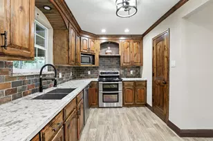 3631 Wyoming St, Houston, TX 77021 - Photo 13