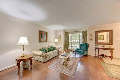 824 Wax Myrtle Lane, Houston, TX 77079 - Photo 11