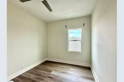805 10th Street #4, Galveston, TX 77550 - Photo 13