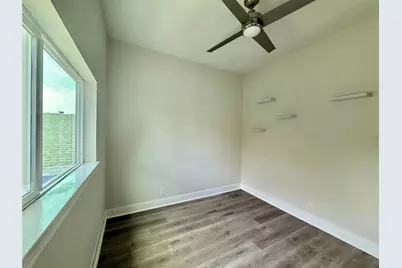 805 10th Street #4, Galveston, TX 77550 - Photo 7