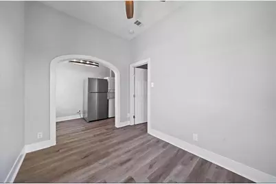 805 10th Street #4, Galveston, TX 77550 - Photo 9