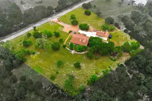 7926 White Oak Rd, Kerrville, TX 78028 - Photo 5