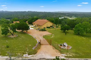 7926 White Oak Rd, Kerrville, TX 78028 - Photo 3