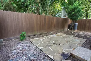 836 Herkimer St, Houston, TX 77007 - Photo 23
