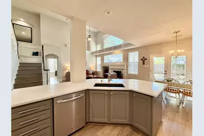 251 N Maple Glade Circle, The Woodlands, TX 77382 - Photo 19