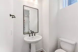 806 Fisher St, Houston, TX 77018 - Photo 11