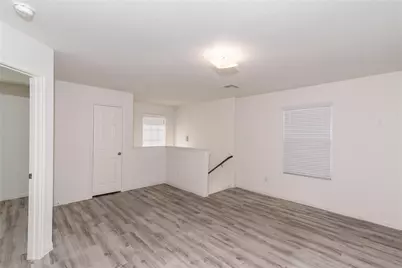 5735 Post Oak Manor Drive, Houston, TX 77085 - Photo 11