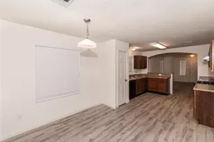 5735 Post Oak Manor Dr, Houston, TX 77085 - Photo 7