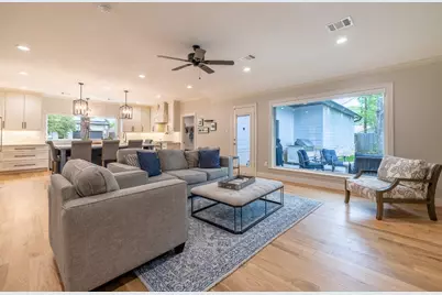 5230 Redstart Street, Houston, TX 77035 - Photo 3