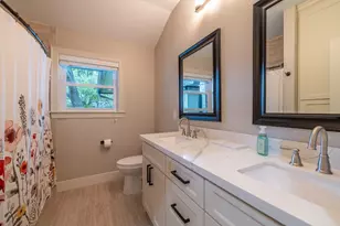 5230 Redstart St, Houston, TX 77035 - Photo 23