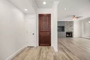241 Litchfield Ln, Houston, TX 77024 - Photo 7