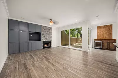 241 Litchfield Lane, Houston, TX 77024 - Photo 9