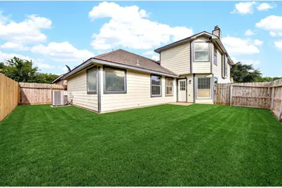 15014 Middle Oaks Boulevard, Houston, TX 77082 - Photo 33