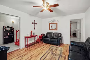 2806 Dewberry Ln, Pasadena, TX 77502 - Photo 11