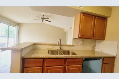 17331 Red Oak Drive #10, Houston, TX 77090 - Photo 15