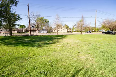 4208 Collingsworth Street, Houston, TX 77026 - Photo 7