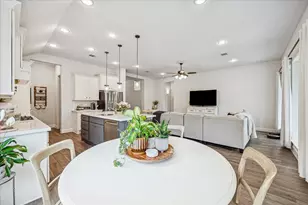 4527 Peloton Rd, Rosharon, TX 77583 - Photo 15