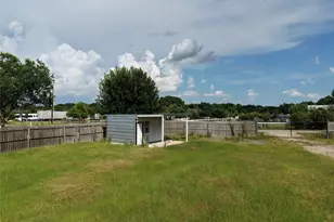 547 W Navigation St, Brookshire, TX 77423 - Photo 5