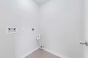 1601 Alabama St, Baytown, TX 77520 - Photo 9
