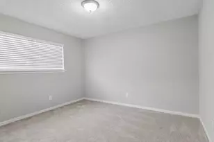 7403 Strawbridge Ln, Houston, TX 77040 - Photo 17