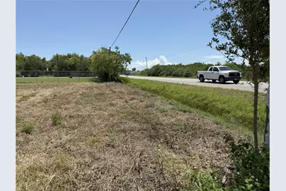 2336 E Bayshore Drive, Dickinson, TX 77539 - Photo 3