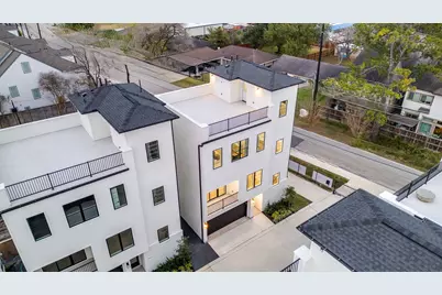 8706 Ojeman Villas Drive, Houston, TX 77055 - Photo 45