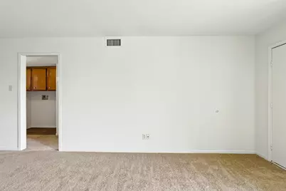 9641 Hollock Street #4, Houston, TX 77075 - Photo 7