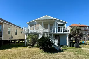 124 7th St, Dickinson, TX 77539 - Photo 1