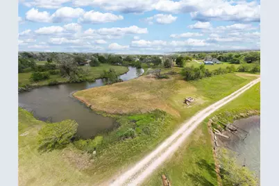 608 Wagon Wheel Trail, Angleton, TX 77515 - Photo 13