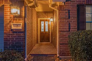 2 Garden Lodge Pl, The Woodlands, TX 77382 - Photo 3