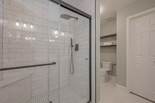 2 Garden Lodge Pl, The Woodlands, TX 77382 - Photo 33