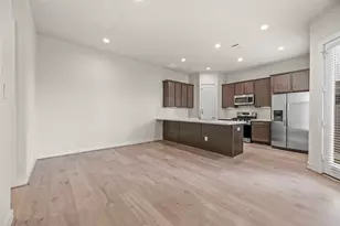 8819 Hollister Pine Ct, Houston, TX 77080 - Photo 11