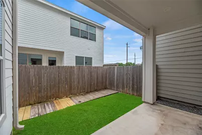 8819 Hollister Pine Court, Houston, TX 77080 - Photo 31