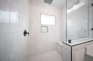 6540 Goldspier St, Houston, TX 77091 - Photo 11