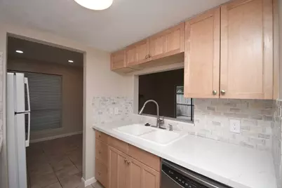 9536 Windswept Lane #9536, Houston, TX 77063 - Photo 7