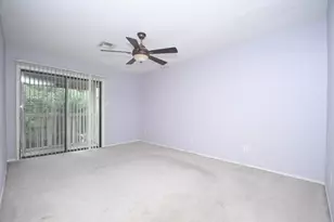 9536 Windswept Ln, Houston, TX 77063 - Photo 13