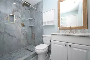 9536 Windswept Ln, Houston, TX 77063 - Photo 11