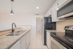 781 Country Pl Dr, Houston, TX 77079 - Photo 17