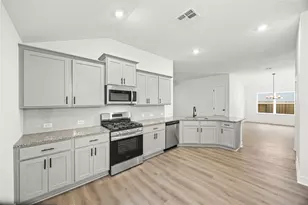 2087 Emerald Lk Trl, Dayton, TX 77535 - Photo 9