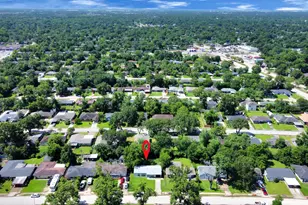 5738 Kenilwood Dr, Houston, TX 77033 - Photo 7