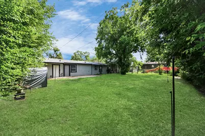 5738 Kenilwood Drive, Houston, TX 77033 - Photo 43