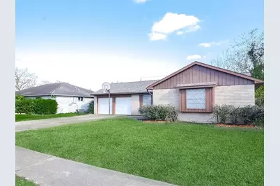 10119 Leawood, Houston, TX 77099 - Photo 1