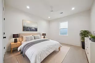 3709 Brookwoods Dr, Houston, TX 77092 - Photo 17