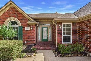 1906 Wynforest Dr, Deer Park, TX 77536 - Photo 1