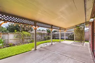 1906 Wynforest Dr, Deer Park, TX 77536 - Photo 27