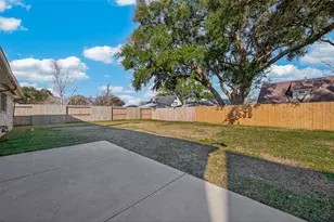 15811 Chimney Rock Rd, Houston, TX 77489 - Photo 33