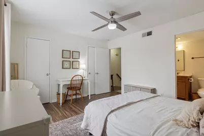 14715 Barryknoll Lane #145, Houston, TX 77079 - Photo 17